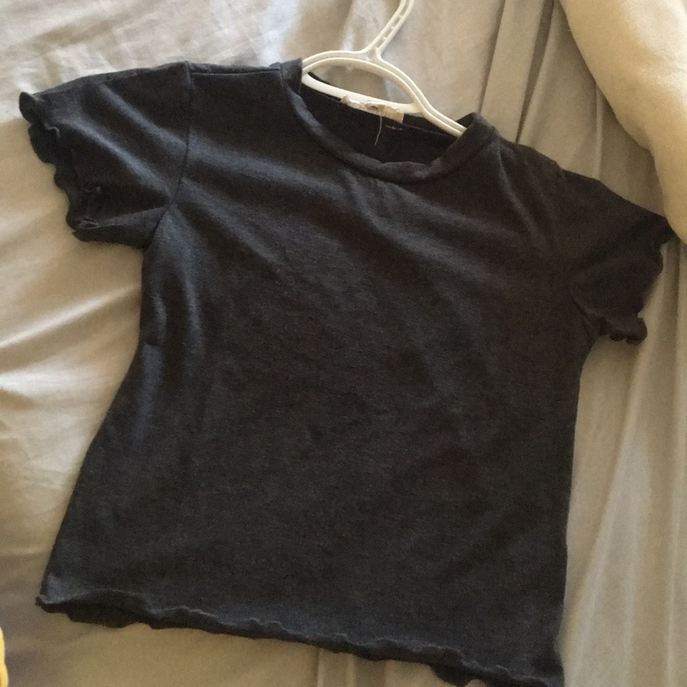 Pacsun cute gray shirt